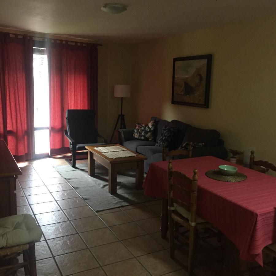 Apartamentos Turisticos San Juan De La Pena Santa Cruz De La Seros Ngoại thất bức ảnh