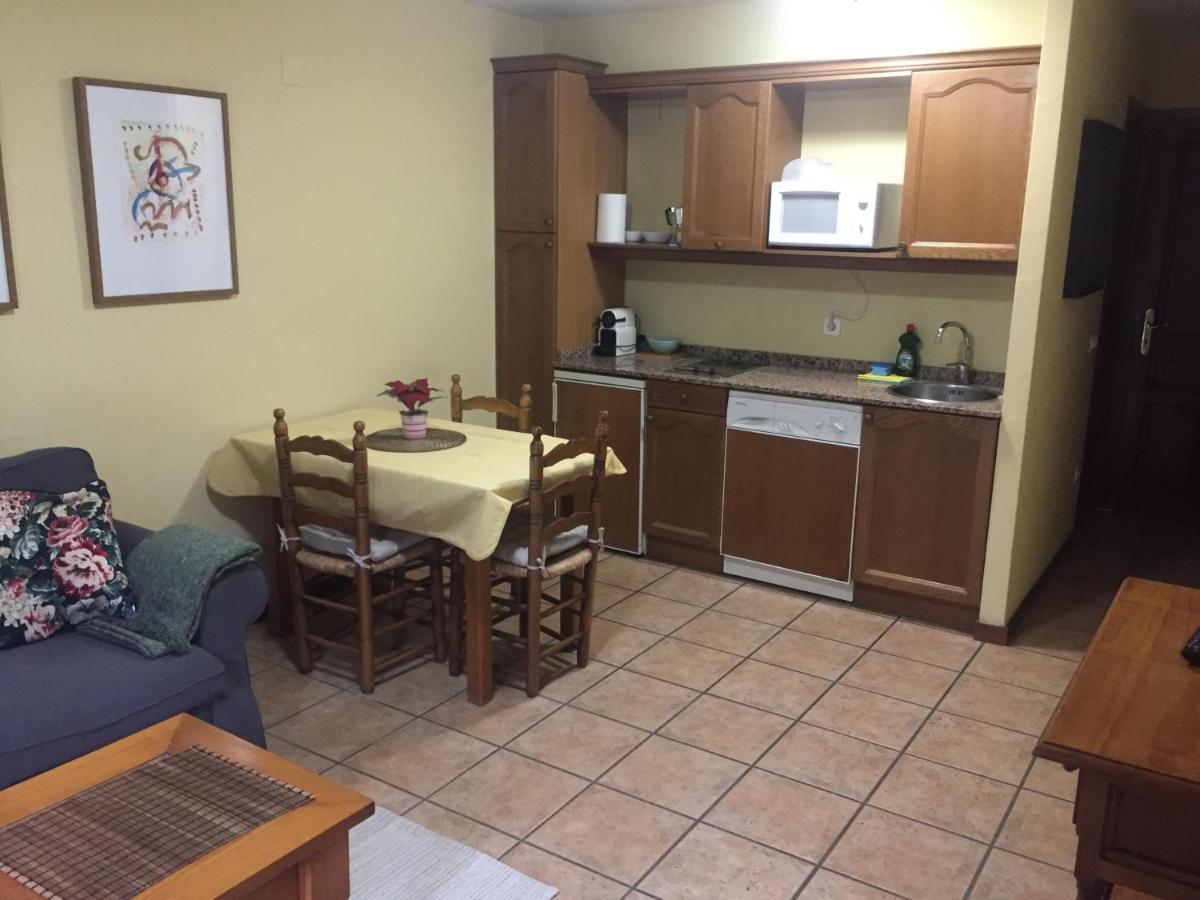 Apartamentos Turisticos San Juan De La Pena Santa Cruz De La Seros Ngoại thất bức ảnh