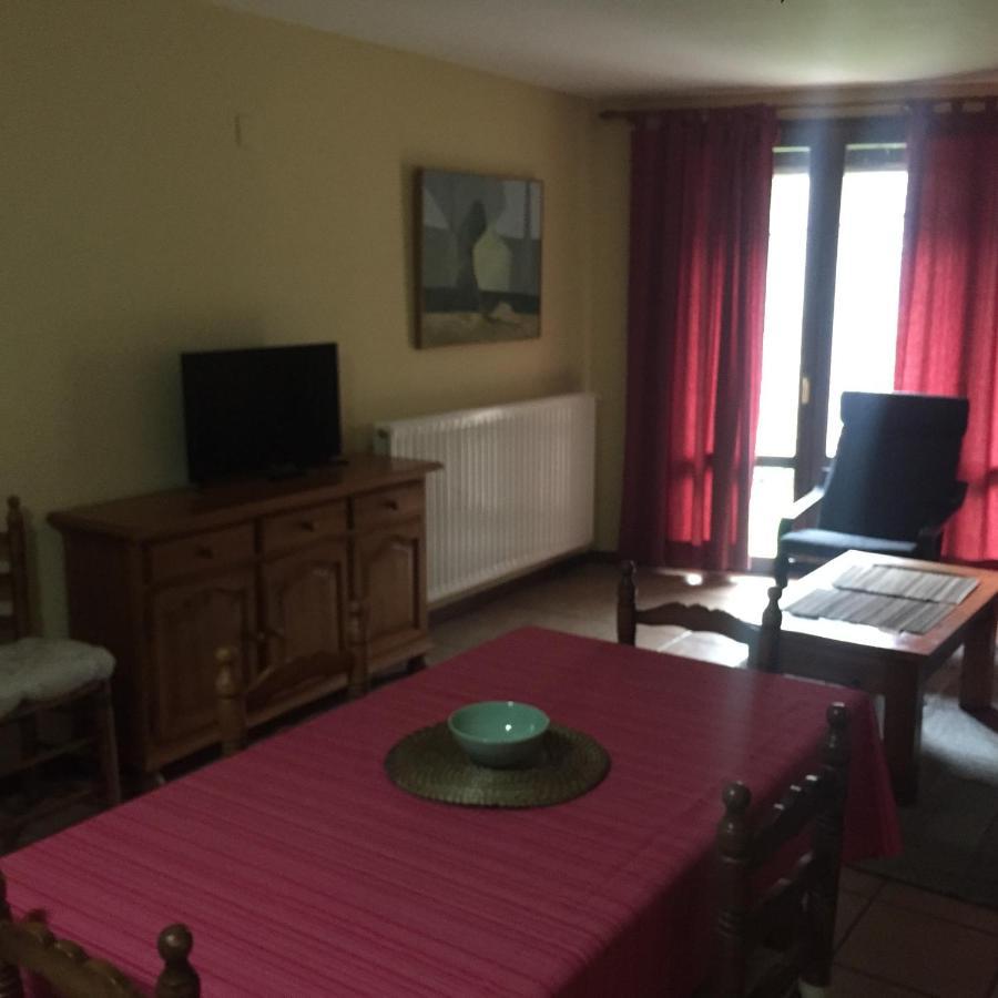 Apartamentos Turisticos San Juan De La Pena Santa Cruz De La Seros Ngoại thất bức ảnh